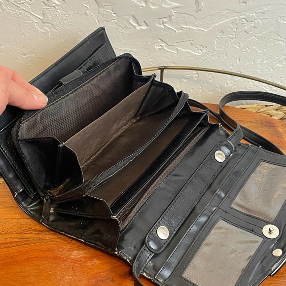 Brighton Black Leather Embossed Crossbody Purse - Picture 7 of 11